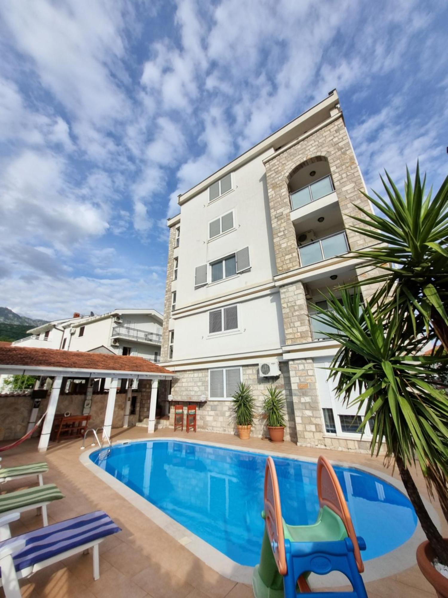 Mila & Aleksandr Appartement *